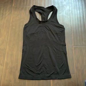 Athleta Black Momentum Seamless Tank Size Small